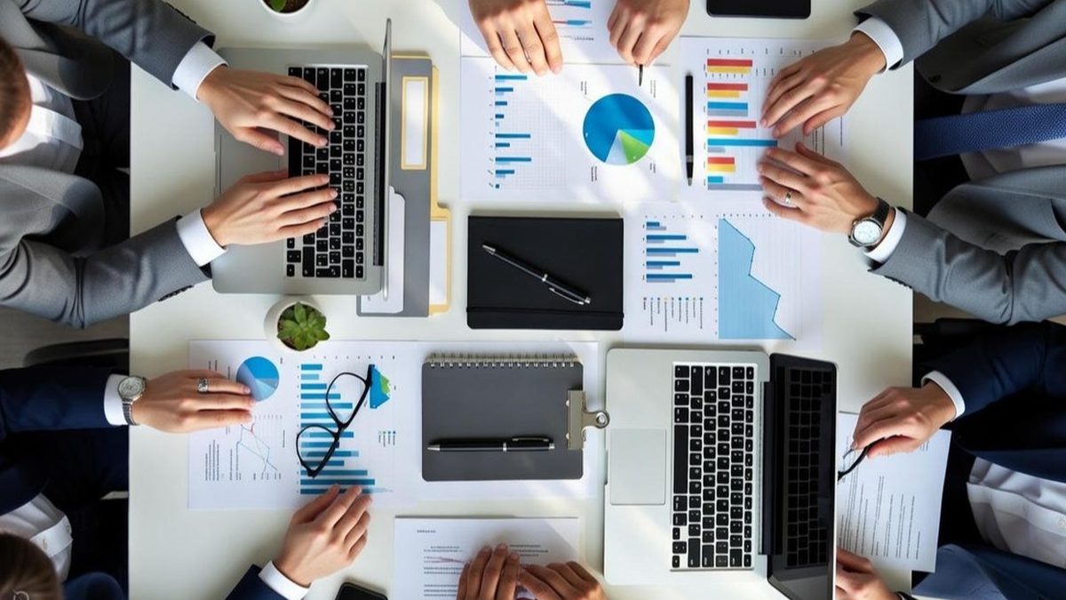 How Do You Extend SuccessFactors with SAP BTP? An Architectural Approach for Non-Standard HR Needs